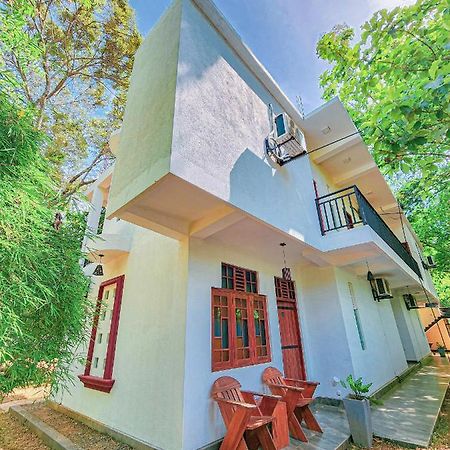 Jay'S Avenue Hotel Udawalawe Luaran gambar
