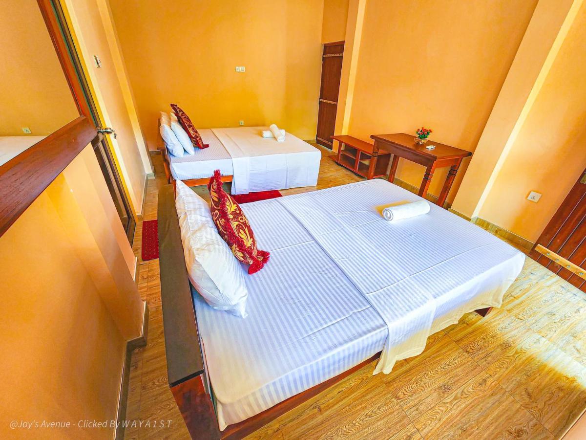 Jay'S Avenue Hotel Udawalawe Luaran gambar