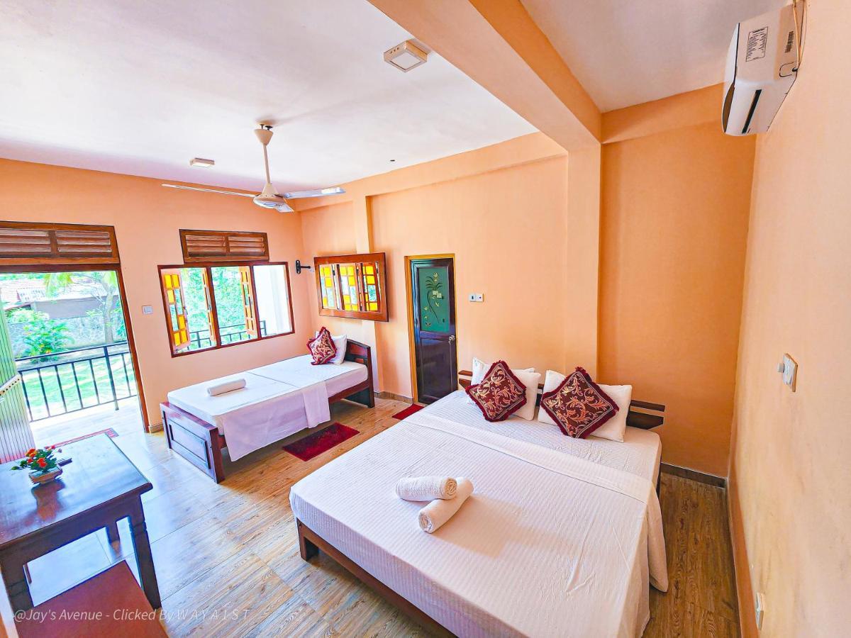 Jay'S Avenue Hotel Udawalawe Luaran gambar