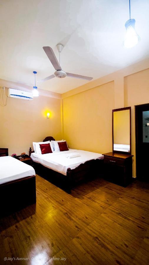 Jay'S Avenue Hotel Udawalawe Luaran gambar