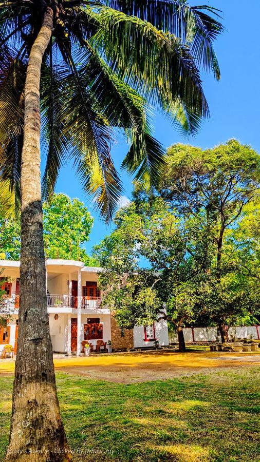 Jay'S Avenue Hotel Udawalawe Luaran gambar