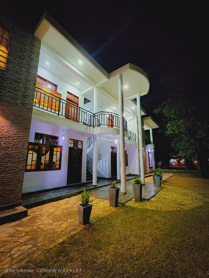 Jay'S Avenue Hotel Udawalawe Luaran gambar
