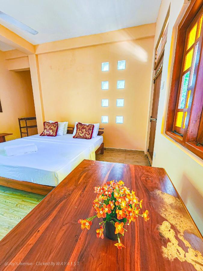 Jay'S Avenue Hotel Udawalawe Luaran gambar