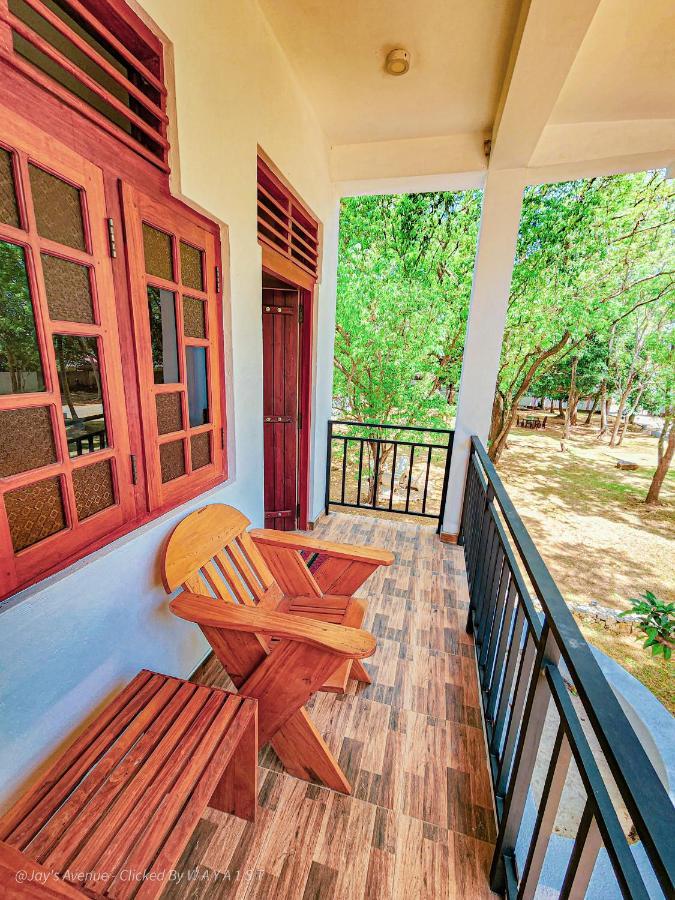 Jay'S Avenue Hotel Udawalawe Luaran gambar